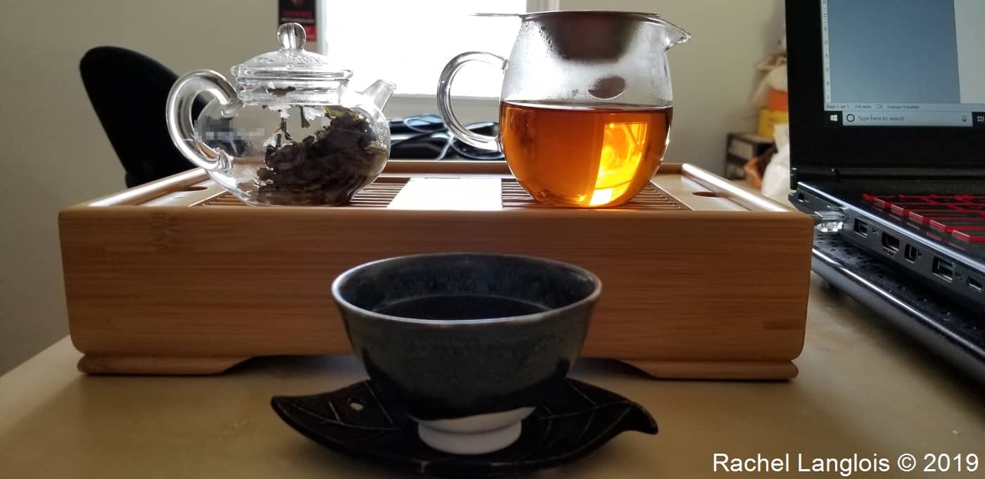 Dégustation d'un thé noir aromatisé